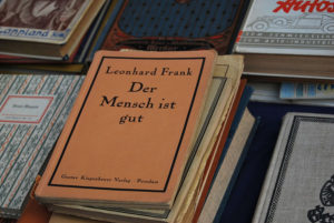 Fehlt noch ein Buch im Regal?