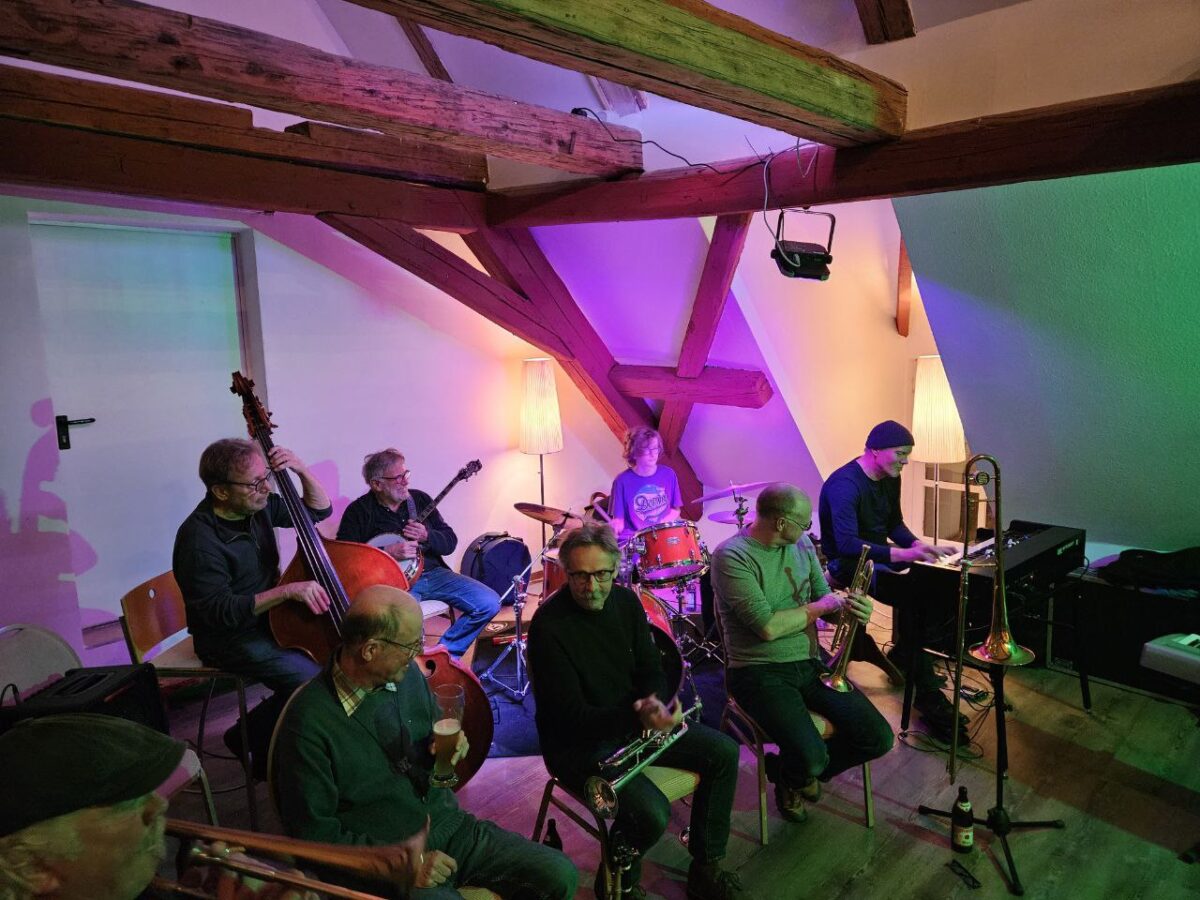 Bunte Mischung: Jazz-Session im Dachgeschoss der Freibank (Foto: privat)