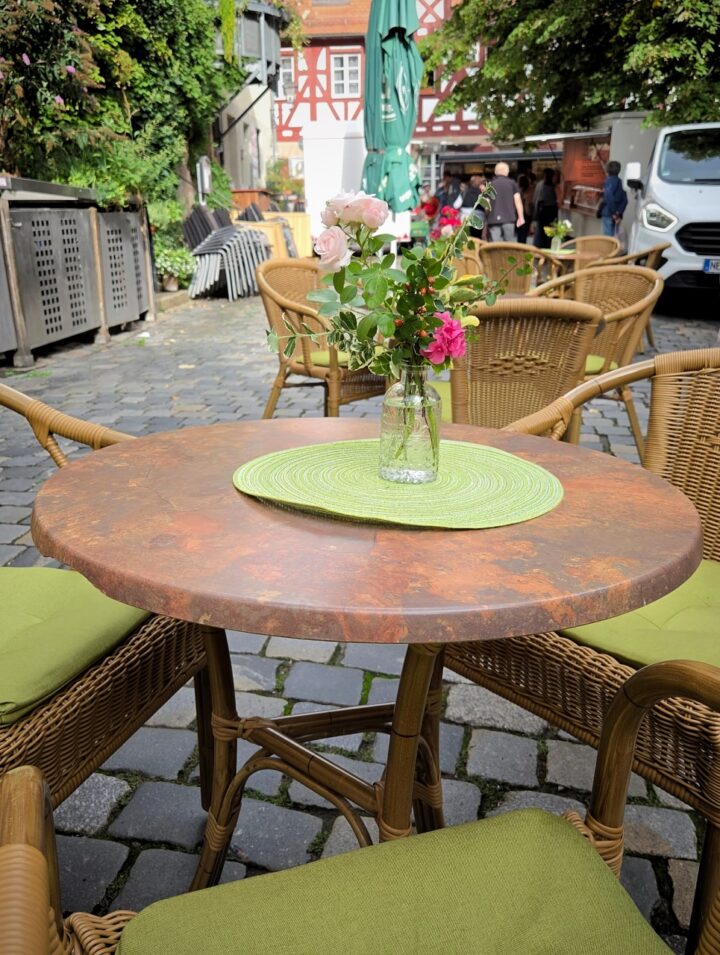 Unser beliebter Bauernmarkt-Treff am Samstag vor der Freibank (Foto: privat)